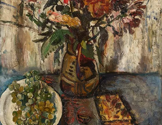 Composition au bouquet de fleurs et aux raisins